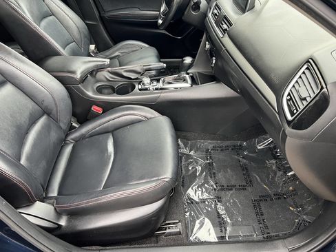 Used 2016 MAZDA MAZDA3 s Touring FWD image 9