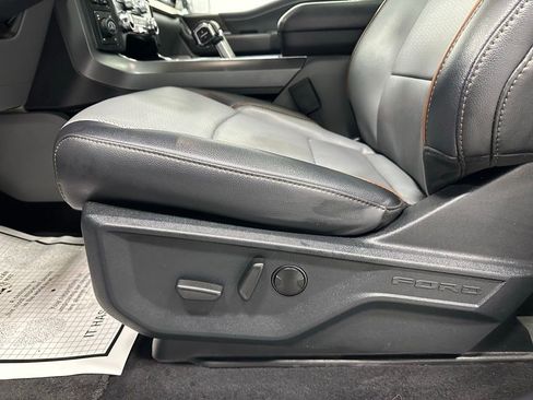 Used 2025 Ford F150 Lariat w/ Equipment Group 501A Mid image 13