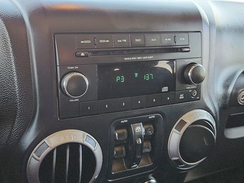 Used 2013 Jeep Wrangler Unlimited Sport AWD/4WD image 8