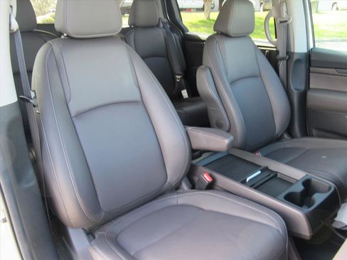 Used 2024 Honda Odyssey EX-L image 27