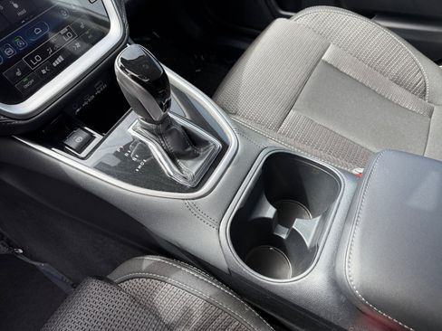 Used 2024 Subaru Outback Premium image 13