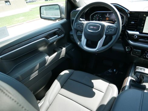 New 2026 GMC Sierra 1500 SLT w/ SLT Premium Plus Package AWD/4WD image 13