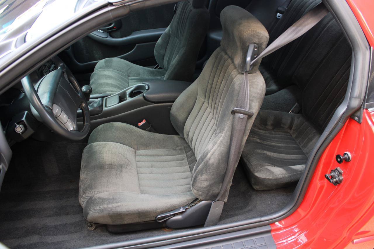 Used 1994 Pontiac Firebird Formula RWD image 30