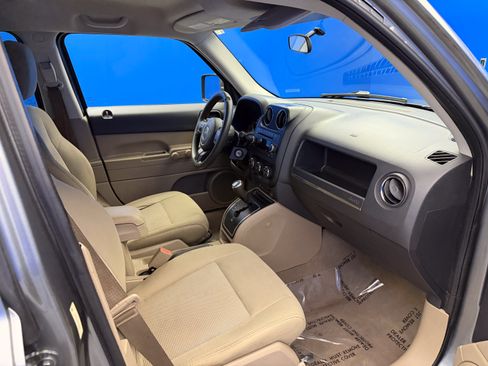 Used 2012 Jeep Patriot Sport FWD image 33