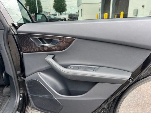 Used 2022 Audi Q8 Premium Plus AWD/4WD image 13