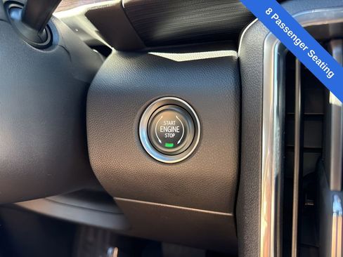Used 2025 GMC Acadia Elevation FWD image 30