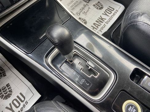 Used 2017 Mitsubishi Outlander SEL image 32