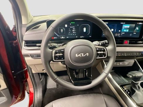 New 2026 Kia Carnival SX image 11