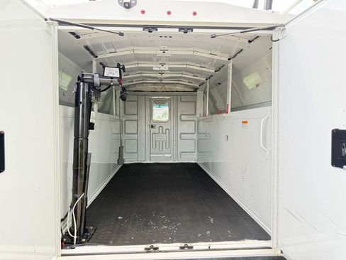 Used 2022 Chevrolet Express 3500 w/ Power Convenience Package RWD image 40