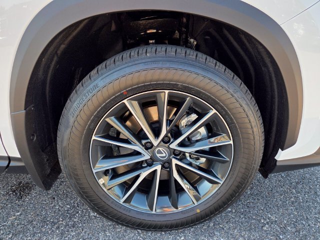 Used 2026 Lexus NX 350h AWD w/ Accessory Package (2T) image 18