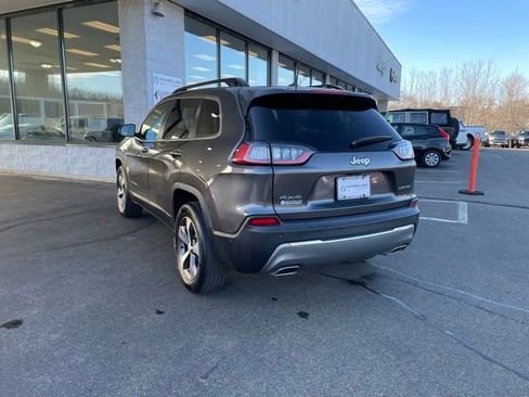 Used 2022 Jeep Cherokee Limited w/ Mopar Interior Package AWD/4WD image 8