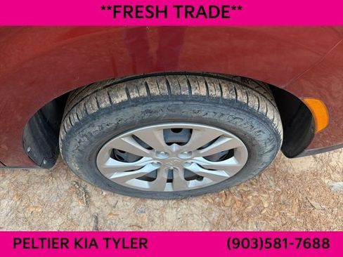 Certified 2020 Kia Soul LX image 13