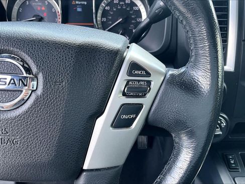Used 2019 Nissan Titan SV w/ SV Convenience Package AWD/4WD image 24
