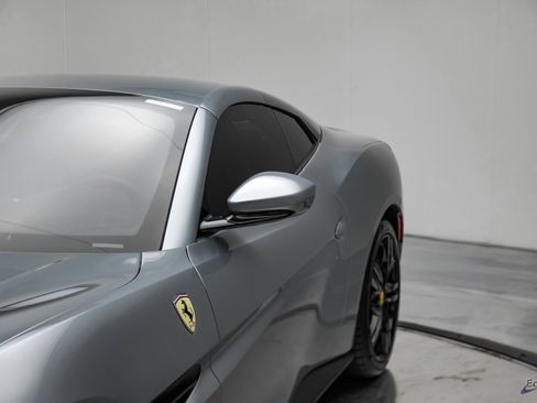 Used 2019 Ferrari Portofino image 38