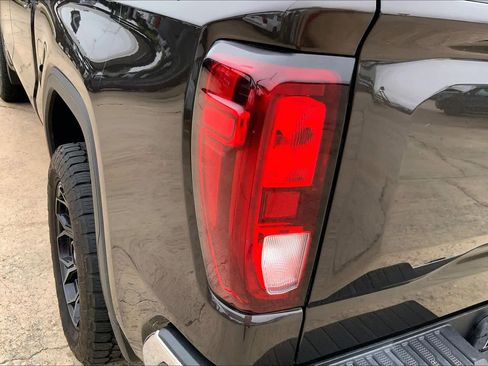 Used 2021 GMC Sierra 1500 SLE AWD/4WD image 28