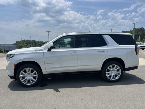 Used 2021 Chevrolet Tahoe High Country w/ Premium Package AWD/4WD image 29