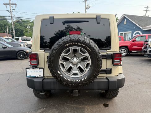Used 2018 Jeep Wrangler Unlimited Rubicon w/ Dual Top Group AWD/4WD image 8