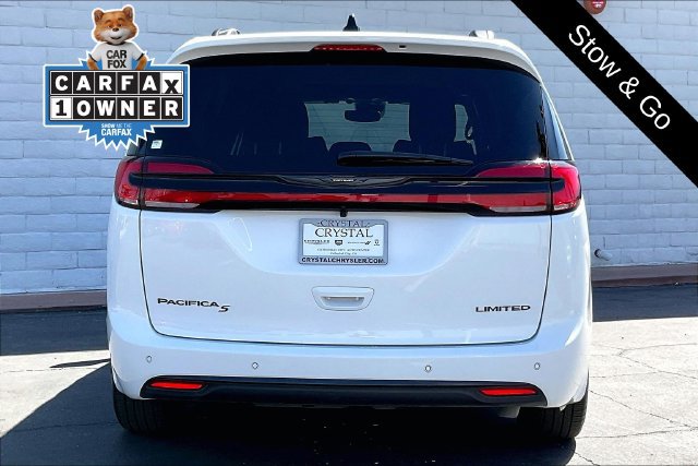 Used 2026 Chrysler Pacifica Limited w/ S Appearance Package FWD image 3