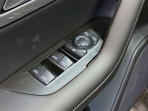 New 2026 Chevrolet Blazer LT image 18