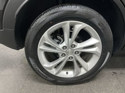 Certified 2023 Buick Encore GX Preferred FWD image 31