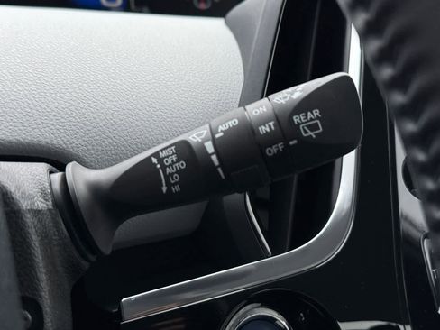 Used 2019 Toyota Prius Limited image 19