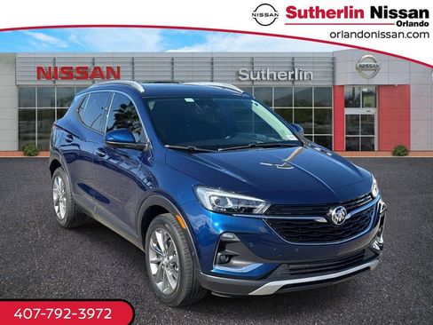Used 2022 Buick Encore GX Essence w/ Advanced Technology Package image 1