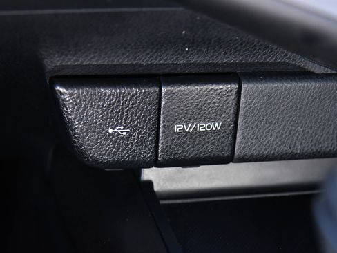 Used 2024 Toyota Camry SE image 23