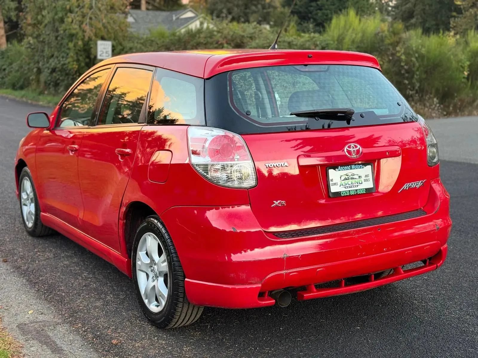 Used 2007 Toyota Matrix XR FWD image 3