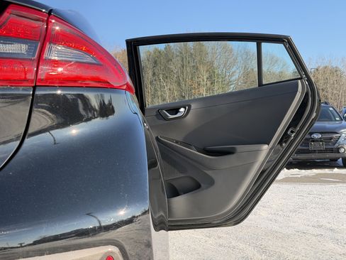Used 2018 Hyundai Ioniq SEL image 33