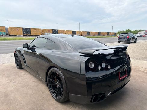 Used 2010 Nissan GT-R Premium AWD/4WD image 27