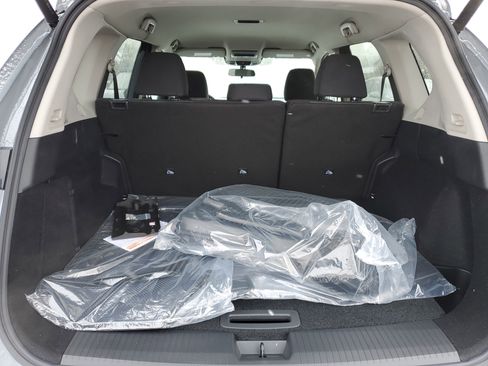 New 2026 Nissan Rogue SV w/ Cold Weather Package AWD/4WD image 28