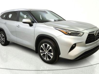 Used 2023 Toyota Highlander XLE