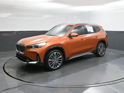 Certified 2025 BMW X1 xDrive28i w/ Technology Package AWD/4WD image 1