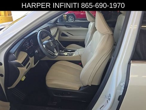 Used 2023 INFINITI QX60 Luxe w/ Performance Audio Package FWD image 4