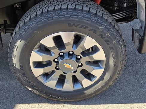 New 2026 Chevrolet Silverado 2500 Custom w/ Custom Convenience Package image 5