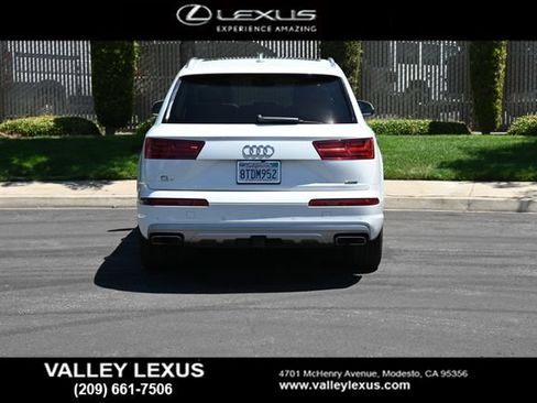 Used 2017 Audi Q7 2.0T Premium Plus w/ Premium Plus Package AWD/4WD image 5