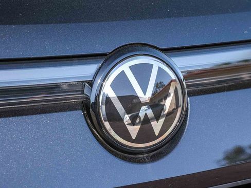 New 2025 Volkswagen Tiguan S image 14