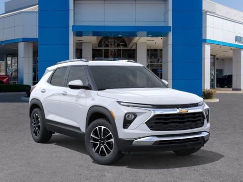 New 2026 Chevrolet TrailBlazer LT w/ Driver Confidence Package image 7