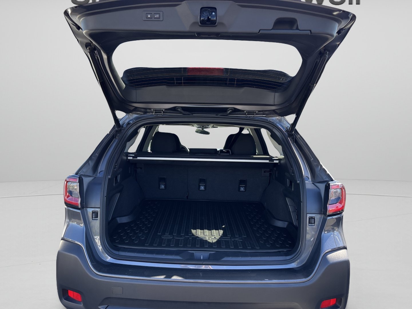 Used 2025 Subaru Outback Premium AWD/4WD image 9