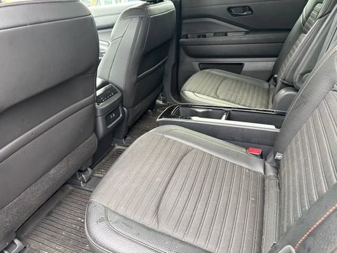 Used 2025 Nissan Pathfinder Rock Creek AWD/4WD image 5