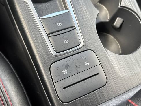 Used 2025 Ford Escape ST-Line Select AWD/4WD image 31