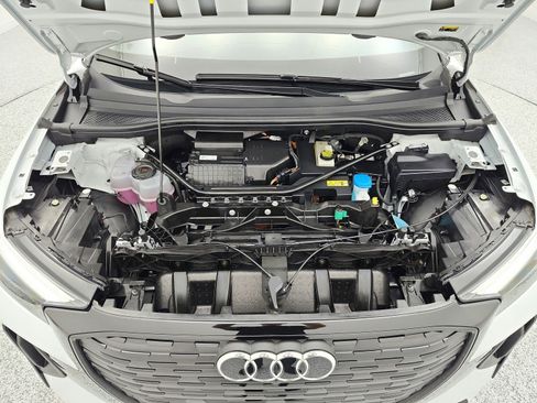 Used 2024 Audi Q4 e-tron Premium Plus w/ Premium Plus AWD/4WD image 17