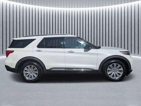 Certified 2021 Ford Explorer Limited w/ Hybrid Equipment Group 310A image 2