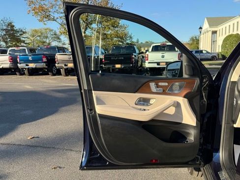 Used 2021 Mercedes-Benz GLE 350 4MATIC image 24