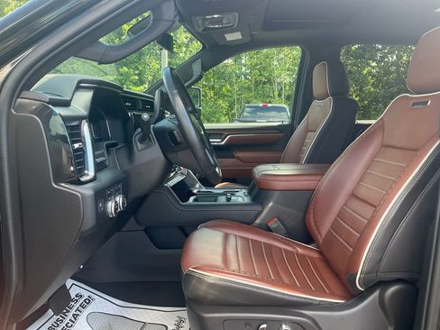 Used 2024 GMC Sierra 2500 Denali Ultimate AWD/4WD image 16