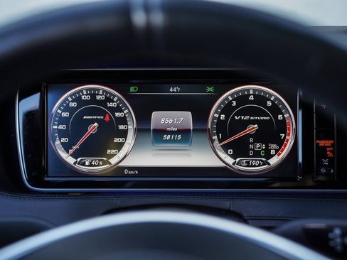 Used 2016 Mercedes-Benz S 65 AMG Sedan image 23