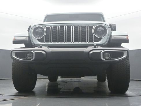 Used 2024 Jeep Wrangler Sahara AWD/4WD image 46