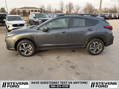 Used 2024 Subaru Crosstrek 2.0i Premium image 8