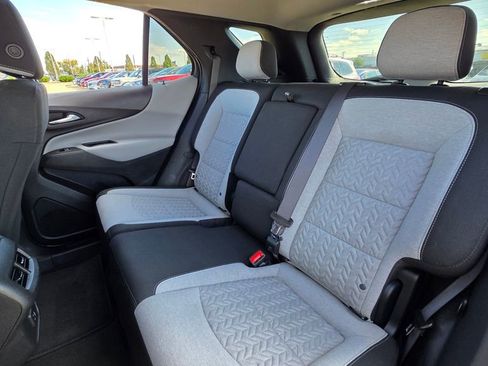 Used 2022 Chevrolet Equinox LS w/ LS Convenience Package image 19