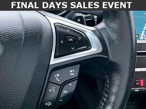 Used 2018 Ford Fusion Titanium image 11